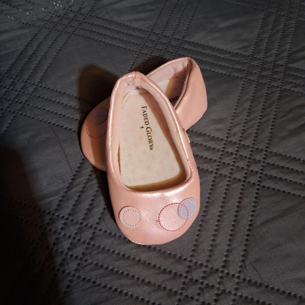 Faded Glory baby girl ballerina flats, size 1,  polka dotted pink